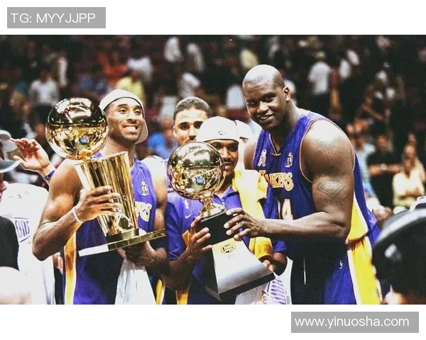 科比传奇之夜湖人对阵尼克斯60分精彩比赛全程回顾视频 科比传奇之夜湖人对阵尼克斯60分精彩比赛全程回顾视频