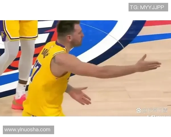 湖人29分惨败！雷迪克批判球队防卫紊乱 名嘴嘲讽东契奇被打成玩具